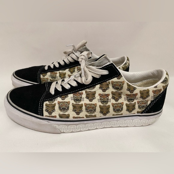 VANS Old Skool LowTop Jaguar & Black Suede Canvas Sneakers Men Size 10 - Picture 1 of 8